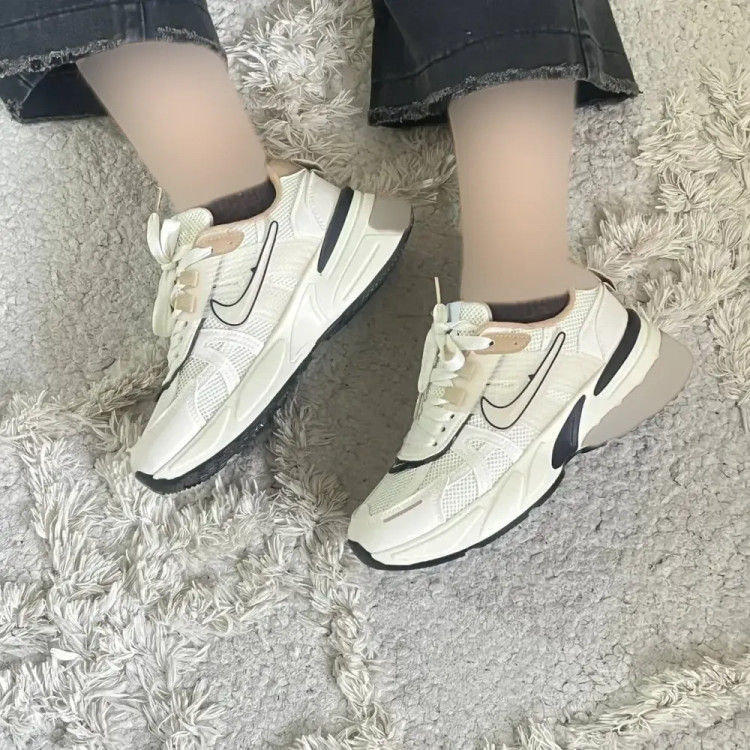 کتانی نایک مدل V2K اسپرت و یونیسکس