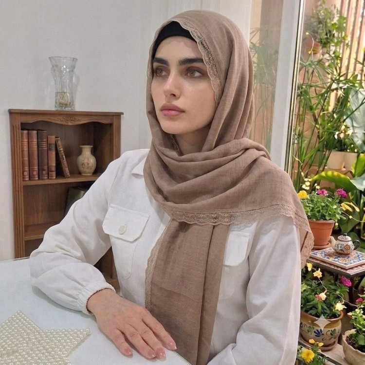 شال مشکی وال اسلپ دور گیپور دوزی شده سایز 170 در 55 سانتی متر