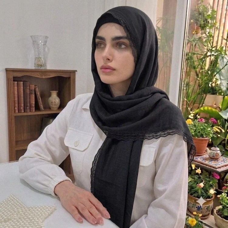 شال مشکی وال اسلپ دور گیپور دوزی شده سایز 170 در 55 سانتی متر
