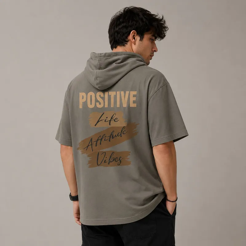 تی شرت مردانه کلاهدار پنبه ای طرح حروف مدل positive