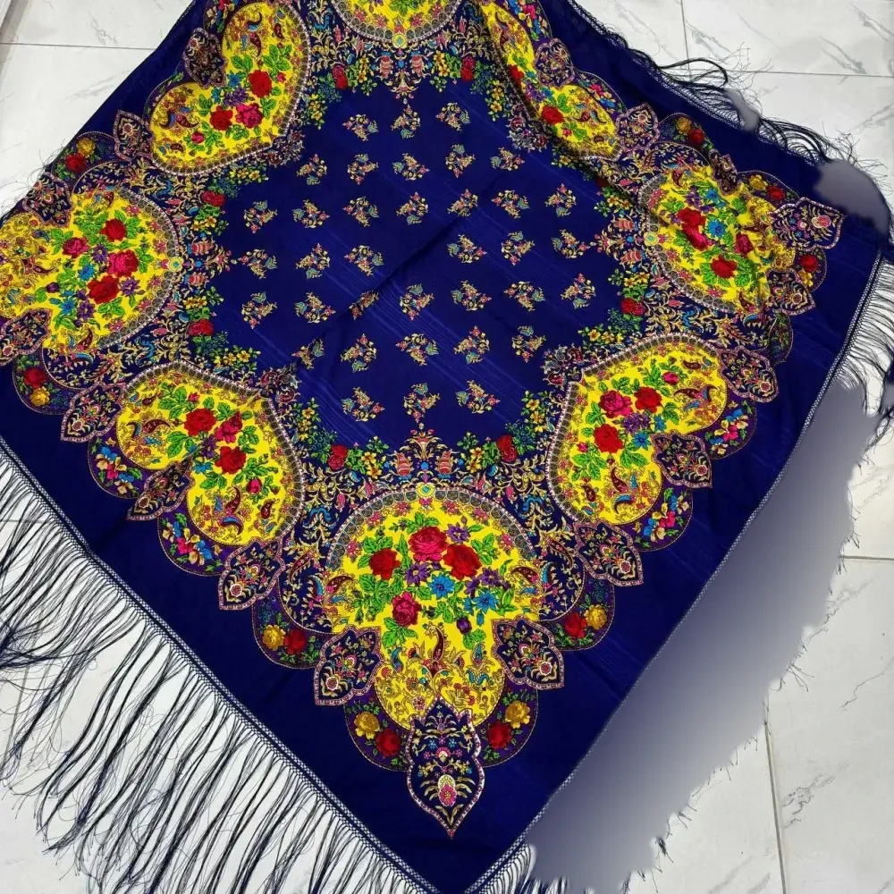 روسری ترکمنی پشمی اصل روسیه ریشه ابریشم قواره 148 در 148 برند پاولو پوساد مدل پاییزی و زمستانی