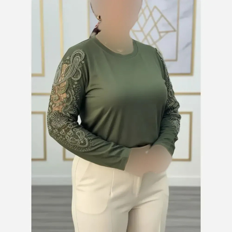 شومیز گیپوری نگین دار مدل سوگل جنس ویسکوز تیپ لاکرا فری سایز