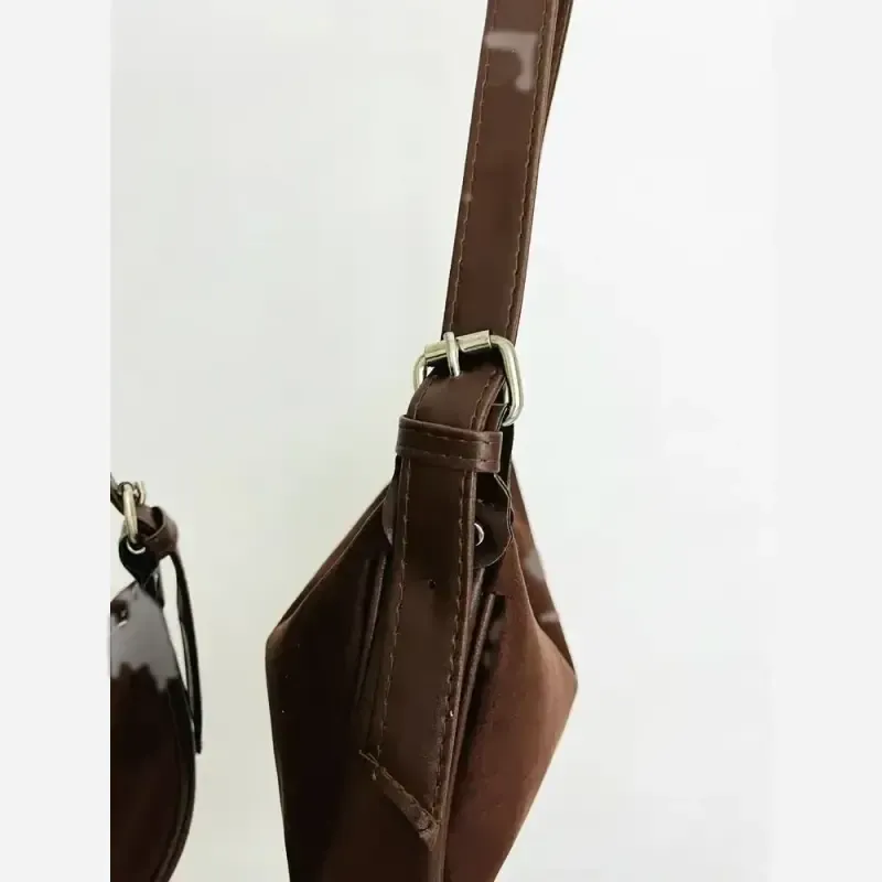کیف دستی و دوشی زنانه جیر شکلاتی مدل لکو پاییزه